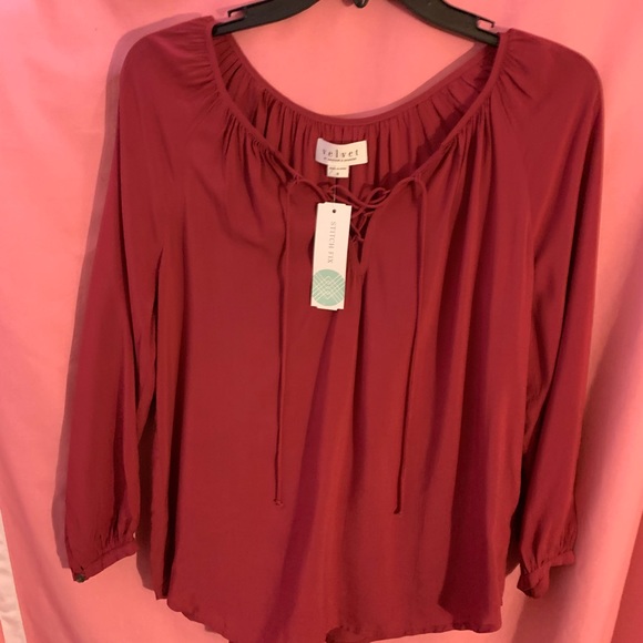 Velvet by Graham and Spencer, Avalon top , size small, 100% Viscose NWT - Picture 4 of 10